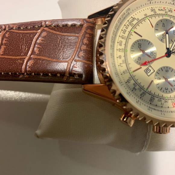 Luxury Watch Men’s - B. Navitimer - Picture 8 of 14